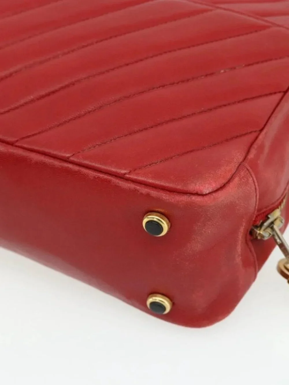 CHANEL V Stitch Shoulder Bag Lamb Skin Gold Red CC Auth mr2345
